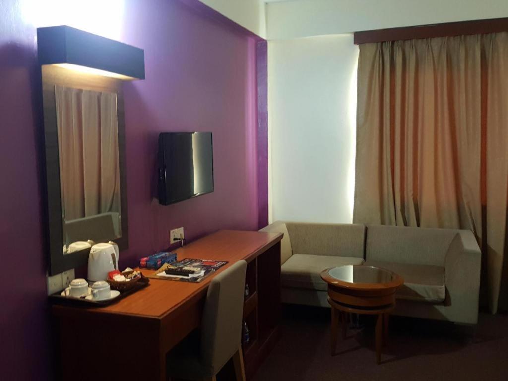 Klang Histana Hotel Ngoại thất bức ảnh